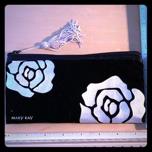 🎁🆓 Cosmetics Pouch 🆓🎁